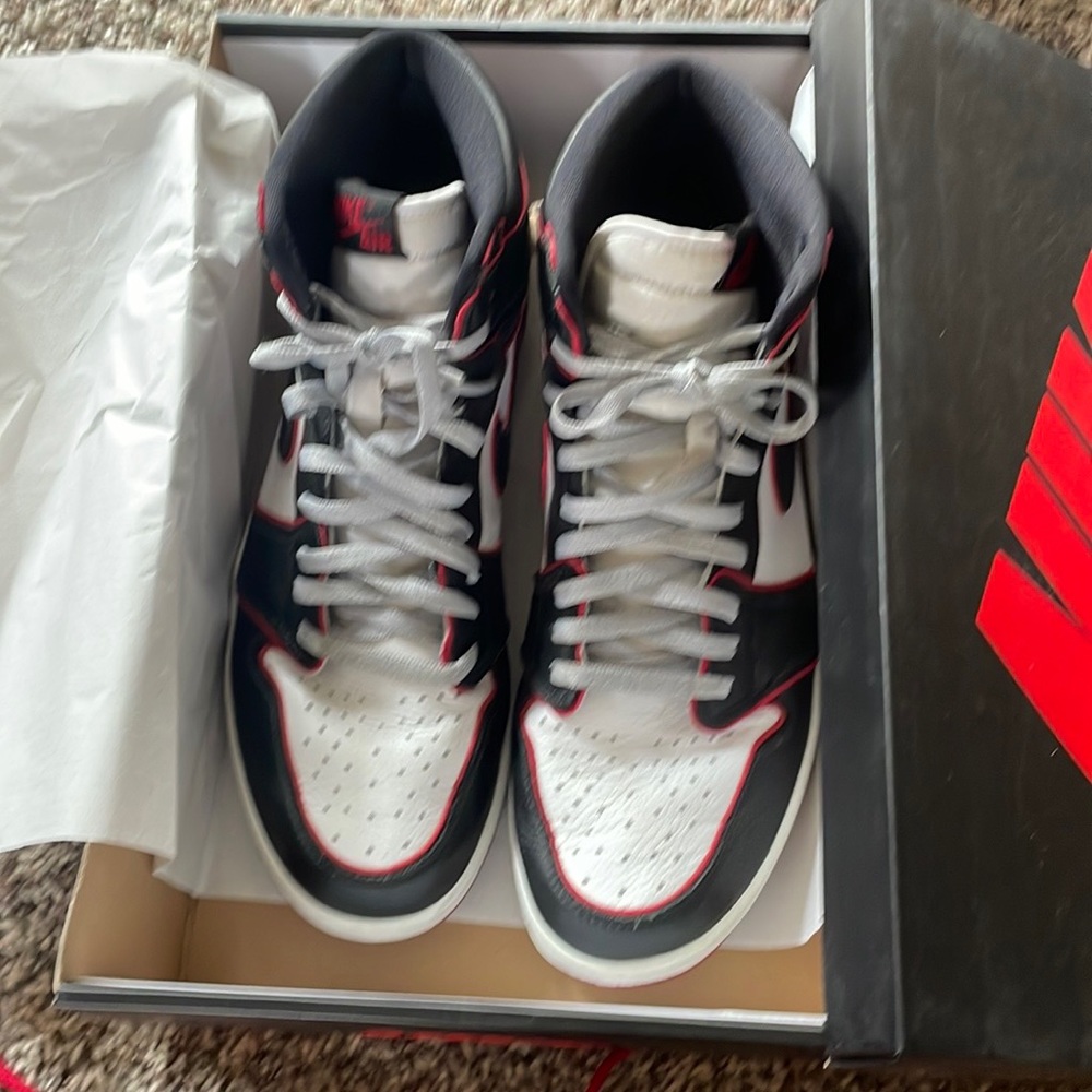 Air Jordan 1 retro high OG “bloodline” with original box.